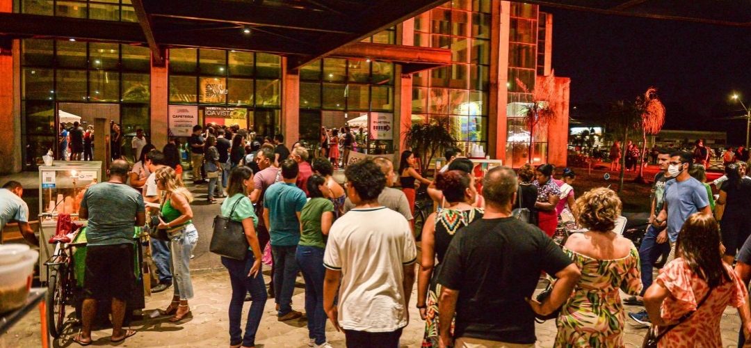 É HOJE! Abertura do festival será nesta quarta, 9, no Teatro Municipal, com show especial de artistas da terra